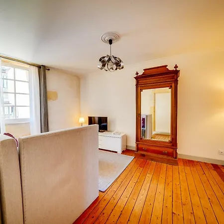 Logis Loiseau Avec Terrasse Apartment Saint-Émilion